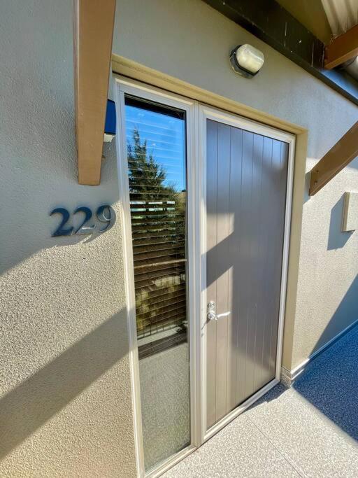 Terrace Downs 2 Bedroom Apartment Windwhistle Exterior foto